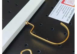 Вішалка з прищіпками  та позолоченим гачком 35х1см (біла)